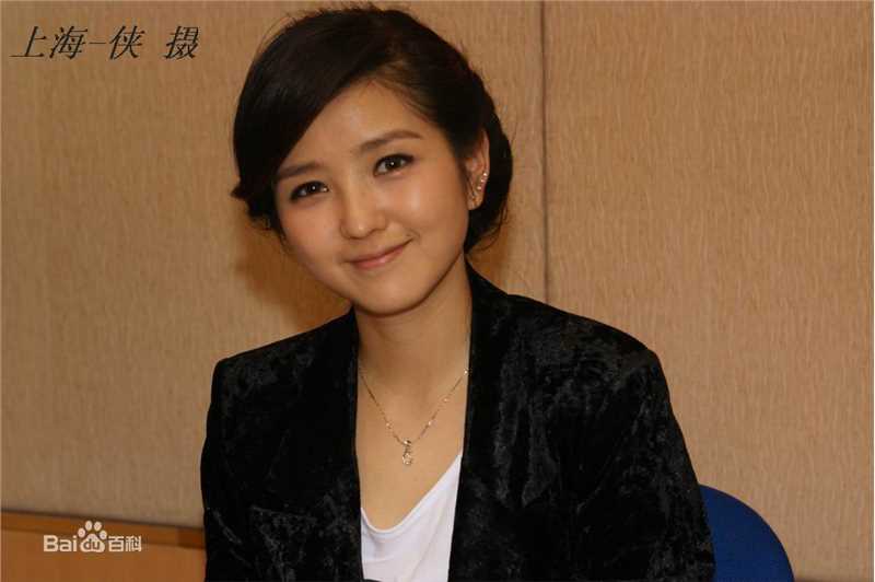 精选何洁(J.He)在2010.04.29《何年何月和大宝》上海站签售中的图册