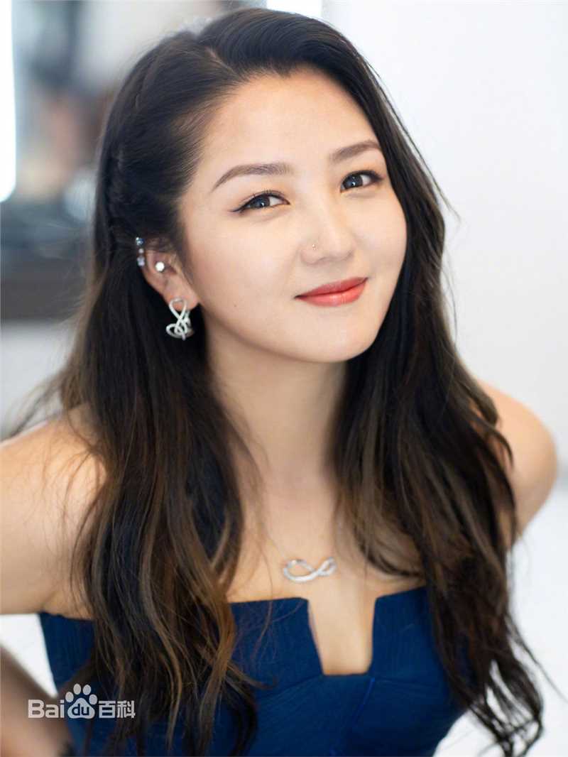 何洁(J.He)前后照片