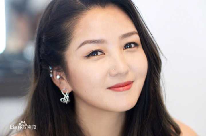 何洁(J.He)前后照片