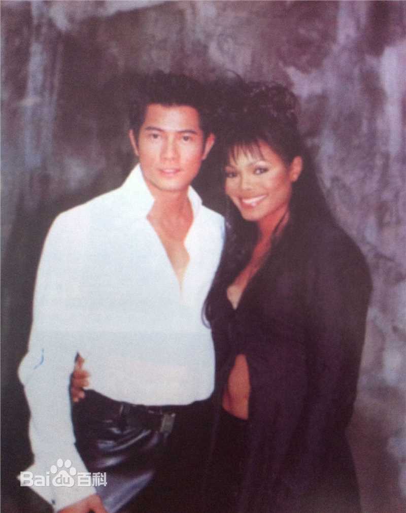 郭富城(Aaron Kwok)经典合影壁纸壁纸