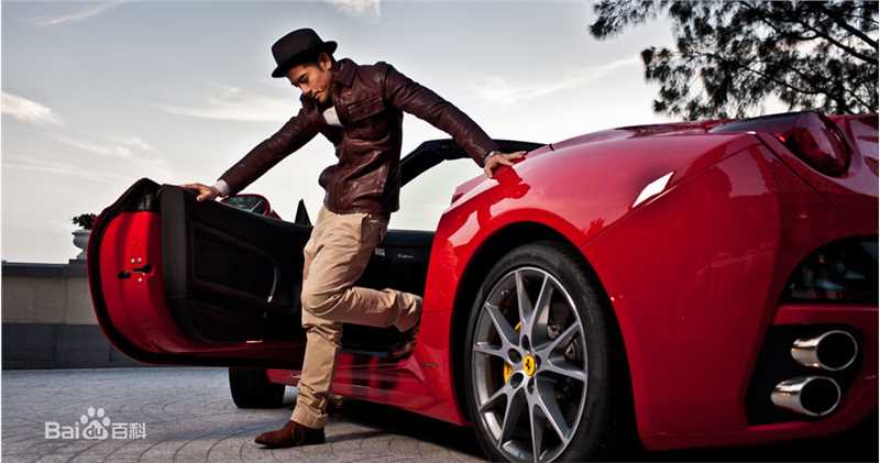 郭富城(Aaron Kwok)个人生活前后照片