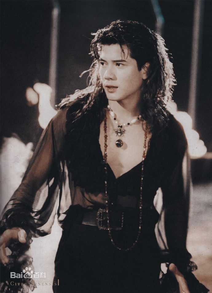 郭富城(Aaron Kwok)个人生活前后照片