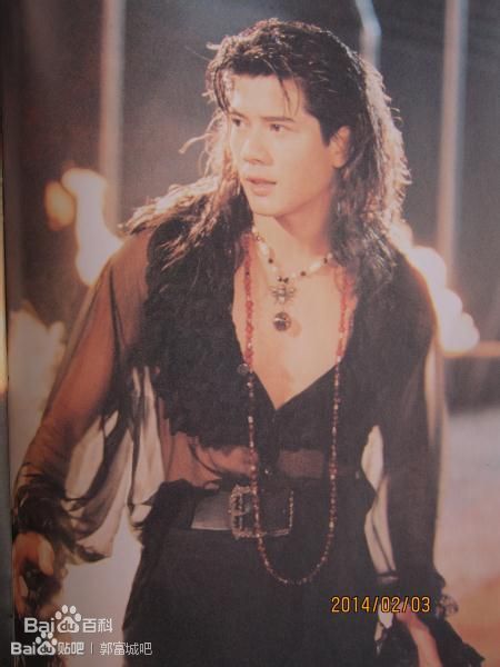 郭富城(Aaron Kwok)百变发型图片图册