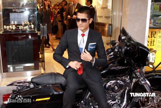 郭富城(Aaron Kwok)绅士风度生活照相册