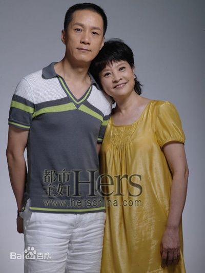 冯远征梁丹妮夫妇壁纸壁纸