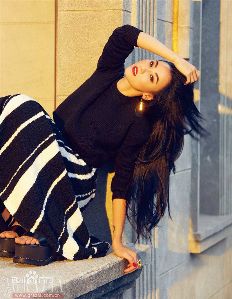 张柏芝(Cecilia Cheung)红秀图片图集