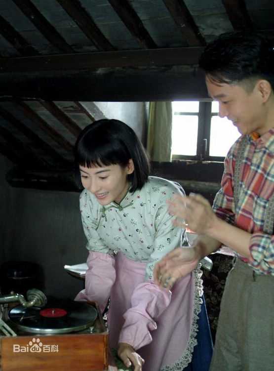 最优质张柏芝(Cecilia Cheung)在电视剧《天涯歌女》中扮演的周璇中的相册