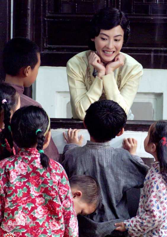 最优质张柏芝(Cecilia Cheung)在电视剧《天涯歌女》中扮演的周璇中的相册