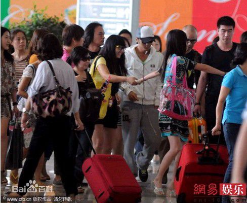 精选谢霆锋(Nicholas Tse（尼古拉斯 . 谢）)精彩图册1