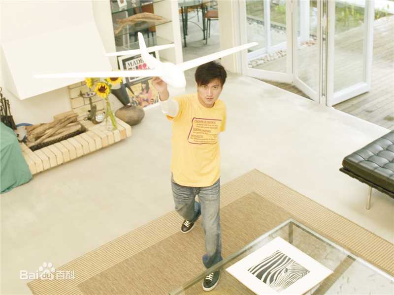 最新谢霆锋(Nicholas Tse（尼古拉斯 . 谢）)精彩图册2