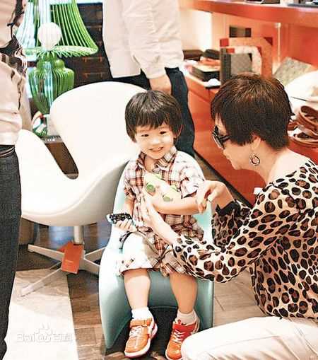 最新谢霆锋(Nicholas Tse（尼古拉斯 . 谢）)精彩图册2