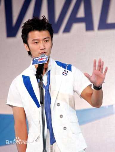 谢霆锋(Nicholas Tse（尼古拉斯 . 谢）) 代言百事可乐前后照片