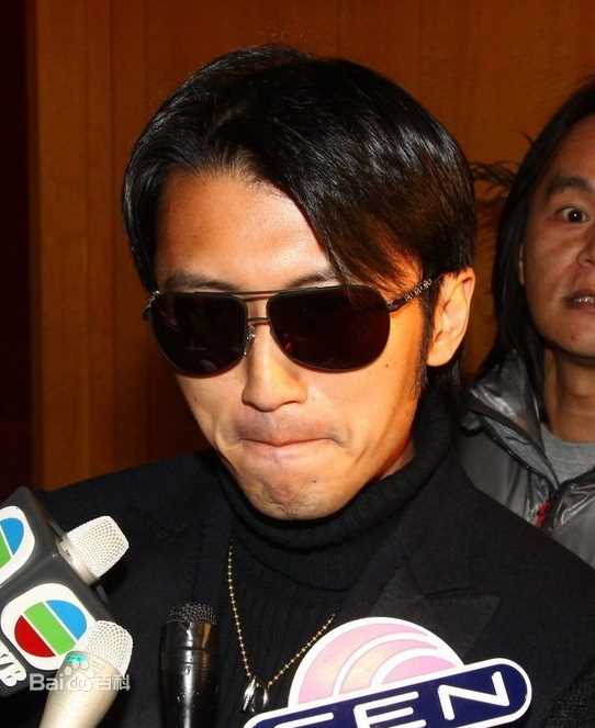 谢霆锋(Nicholas Tse（尼古拉斯 . 谢）)2011.1.3 香港演艺人协会十七周年晚会前后照片