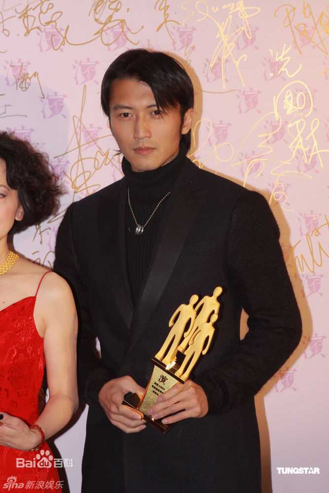 谢霆锋(Nicholas Tse（尼古拉斯 . 谢）)2011.1.3 香港演艺人协会十七周年晚会前后照片