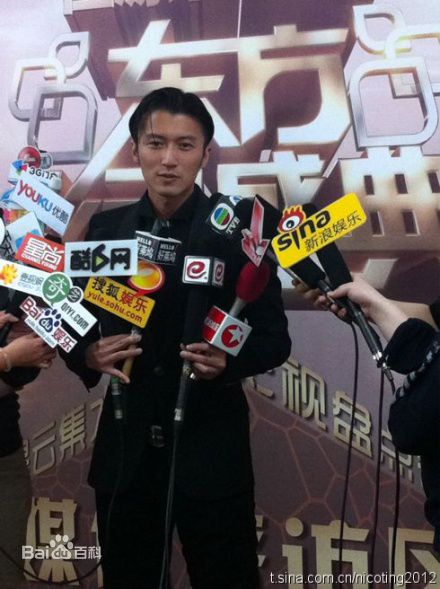 谢霆锋(Nicholas Tse（尼古拉斯 . 谢）)2011.3.18 水立方东方影视盛典壁纸壁纸