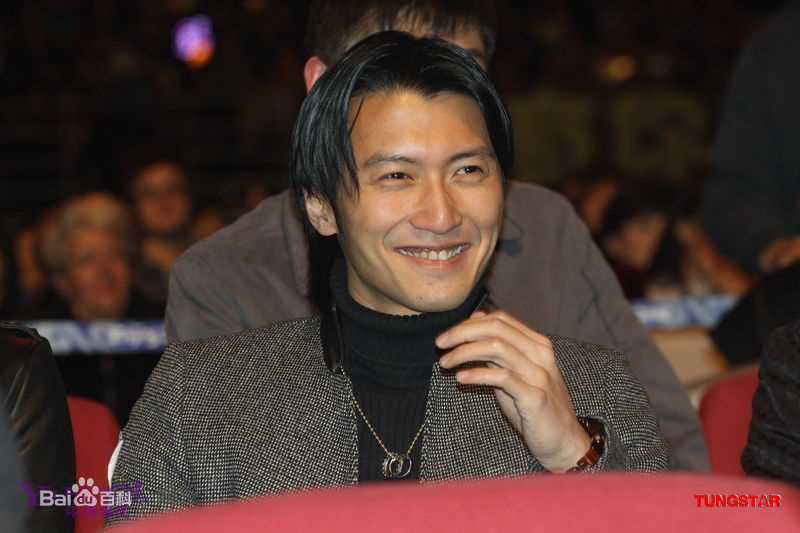 谢霆锋(Nicholas Tse（尼古拉斯 . 谢）)011.3.1 华鼎电影盛典最佳男配角图册