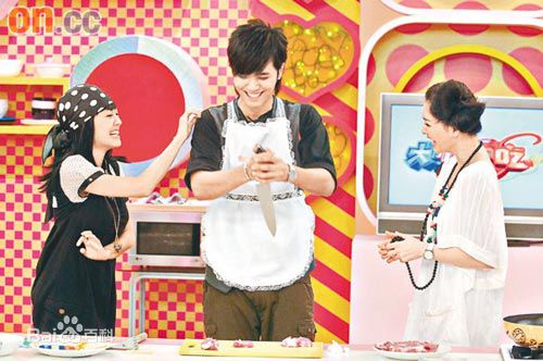 精选徐熙媛(Barbie Hsu)在主持《大小爱吃》中的图册