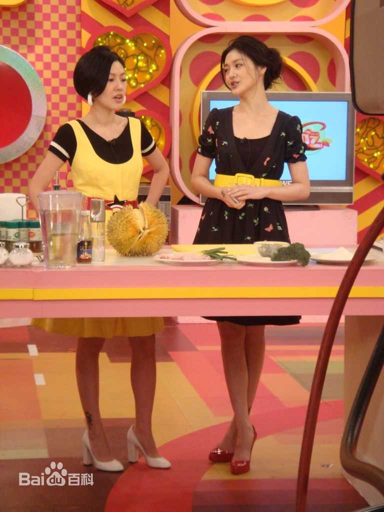 精选徐熙媛(Barbie Hsu)在主持《大小爱吃》中的图册