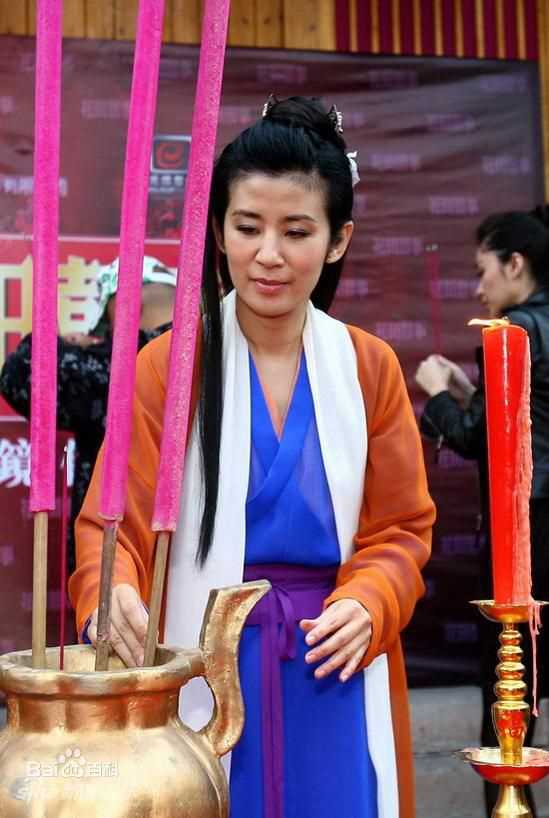 吴君如(Sandra Ng)花田囍事2010壁纸壁纸