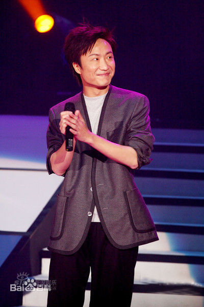 郑中基(Ronald Cheng)前后照片