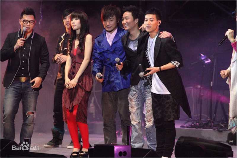 郑中基(Ronald Cheng)2009金牌娱乐澳门演唱会图册