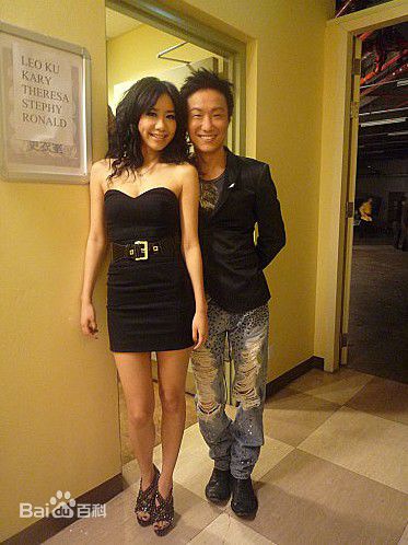 郑中基(Ronald Cheng)2009金牌娱乐澳门演唱会图册