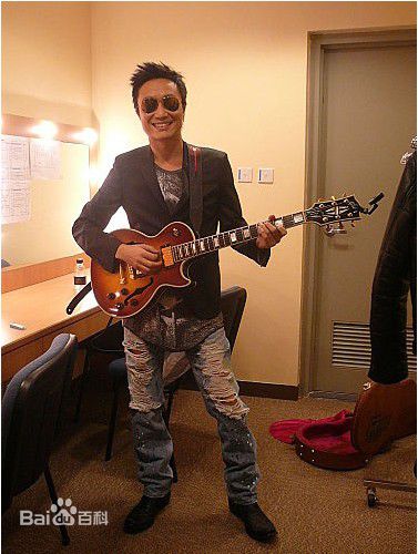 郑中基(Ronald Cheng)2009金牌娱乐澳门演唱会图册