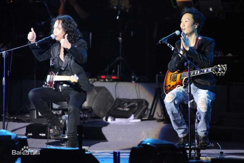 郑中基(Ronald Cheng)2009金牌娱乐澳门演唱会图册