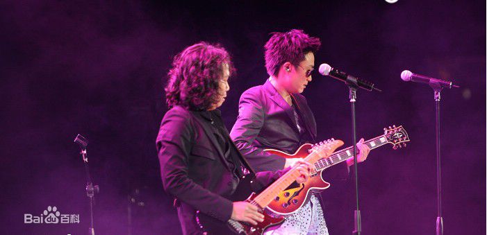 郑中基(Ronald Cheng)2009金牌娱乐澳门演唱会图册