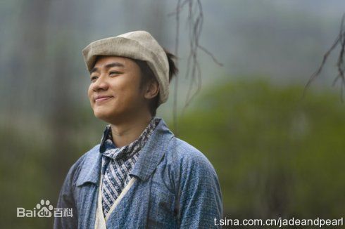 最优质王祖蓝(Wong Cho Lam)在2010年《翡翠明珠》饰说书人中的相册