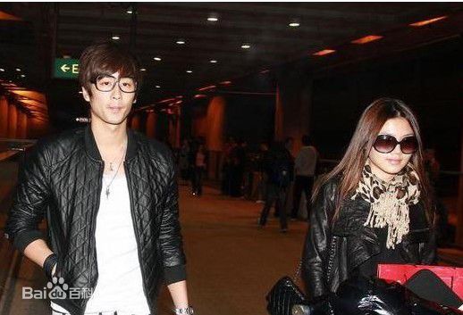 周秀娜(Chrissie Chau)街拍素颜照相册