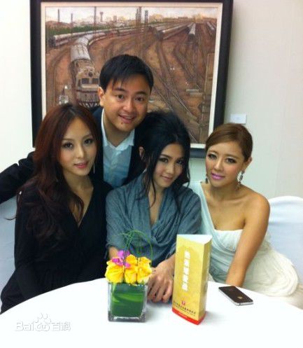 周秀娜(Chrissie Chau)出席“上海电影节”图册