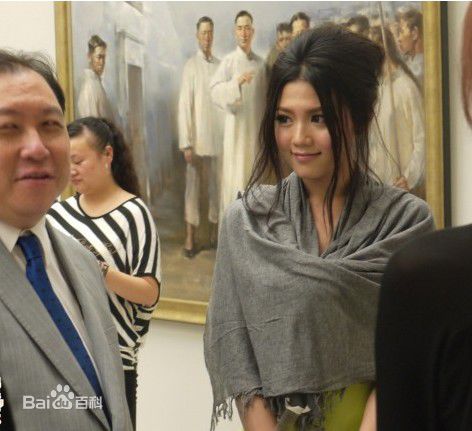 周秀娜(Chrissie Chau)出席“上海电影节”图册