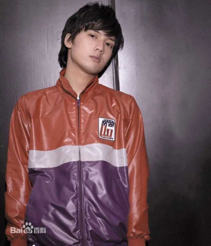 最新关智斌(Kenny Kwan W. Jr.)性感图片