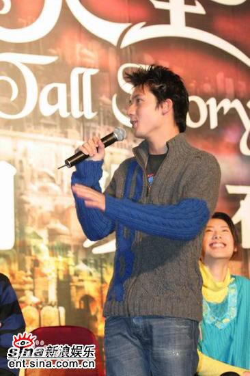 关智斌(Kenny Kwan W. Jr.)在电影《情癫大圣》宣传活动中的