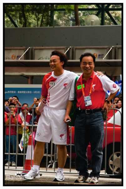 陈奕迅(Eason Chan)火炬手壁纸壁纸