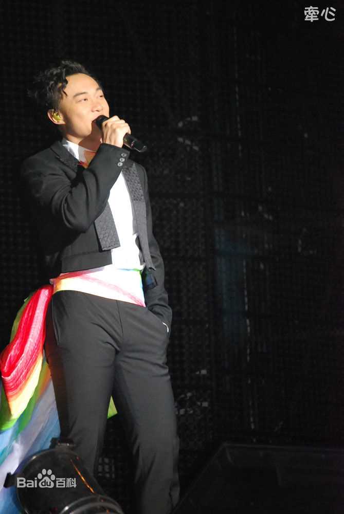 陈奕迅(Eason Chan)演唱会照片生活照相册