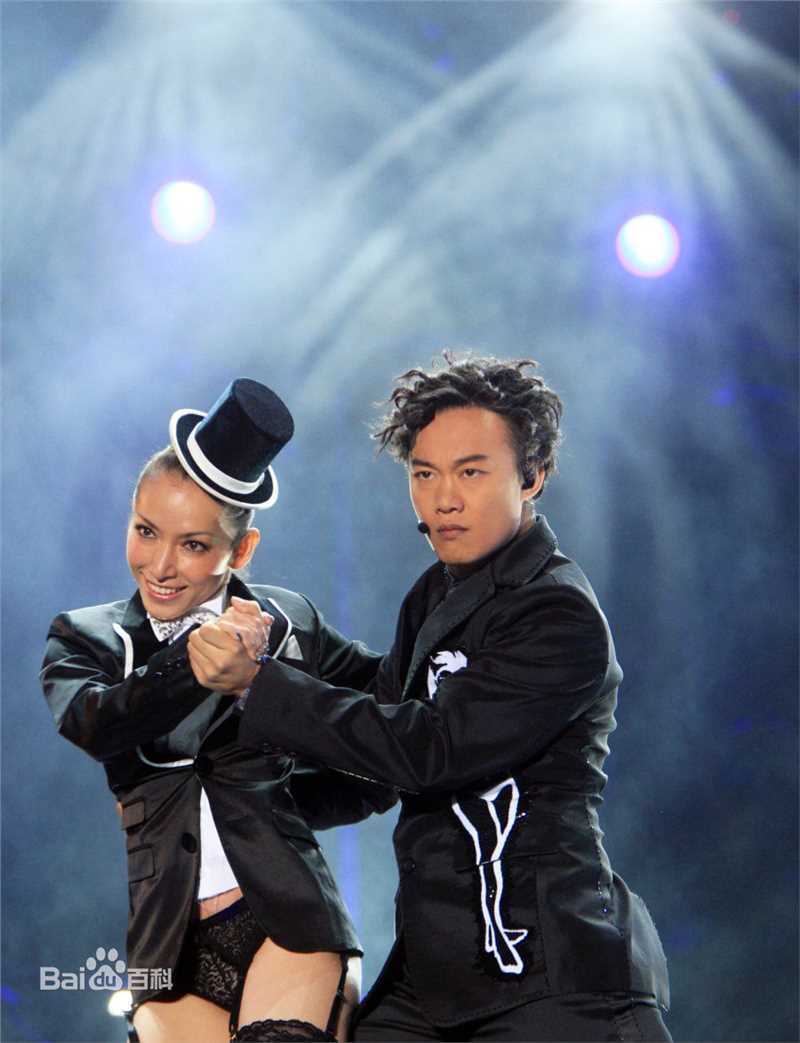 陈奕迅(Eason Chan)世界巡演moving系列特辑性感图片图集