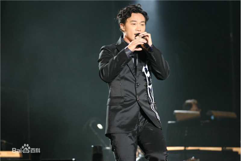 陈奕迅(Eason Chan)世界巡演moving系列特辑性感图片图集