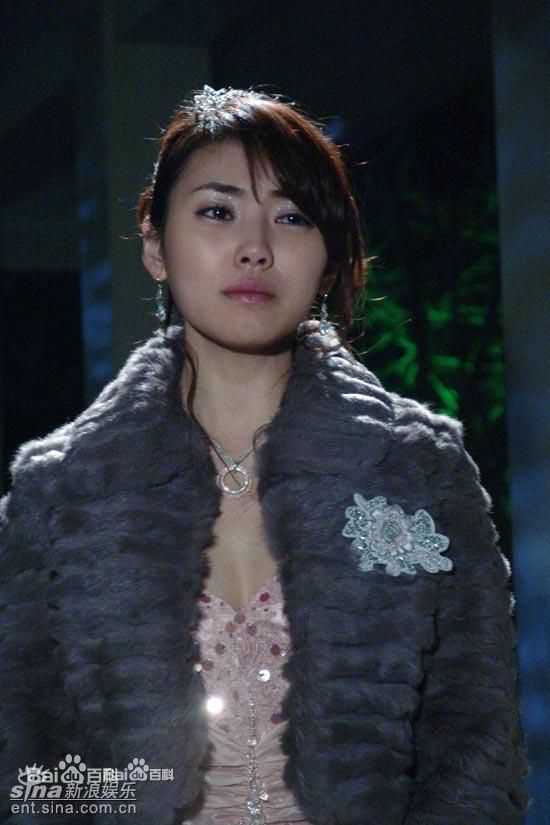 胡意涓工作照性感图片壁纸