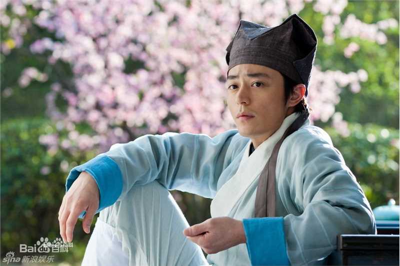 胡意涓工作照性感图片壁纸