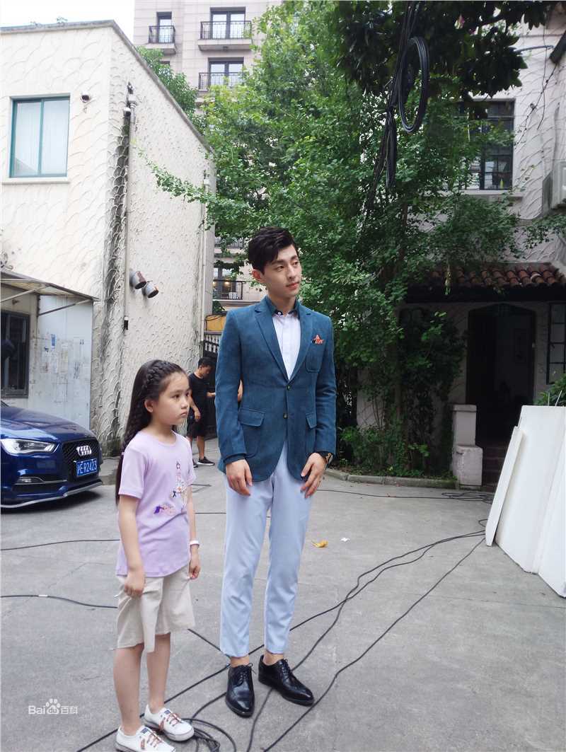 邓伦(Allen)因为遇见你图册