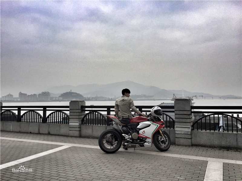 邓伦(Allen)因为遇见你图册