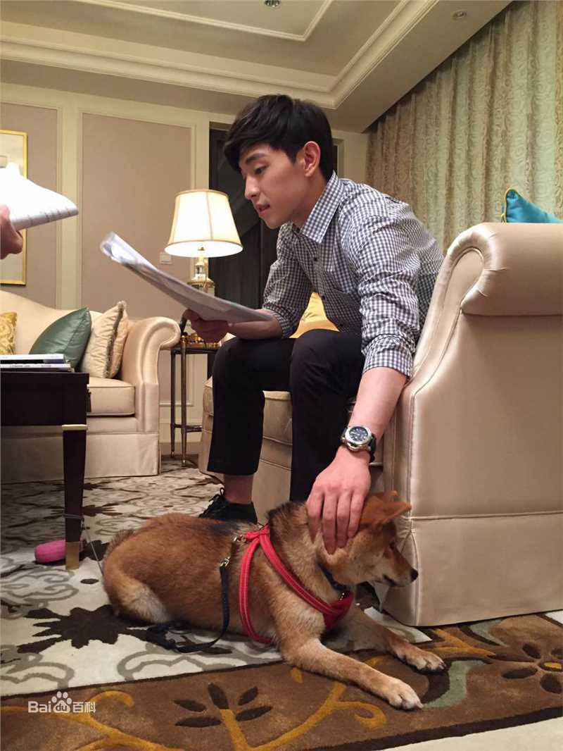 邓伦(Allen)日常照片图片图集