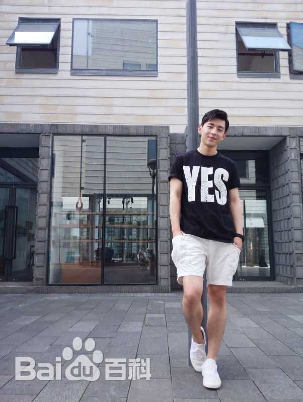 邓伦(Allen)日常照片图片图集