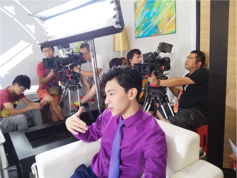 邓伦(Allen)日常照片图片图集