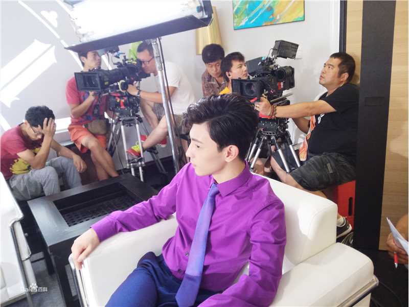 邓伦(Allen)日常照片图片图集