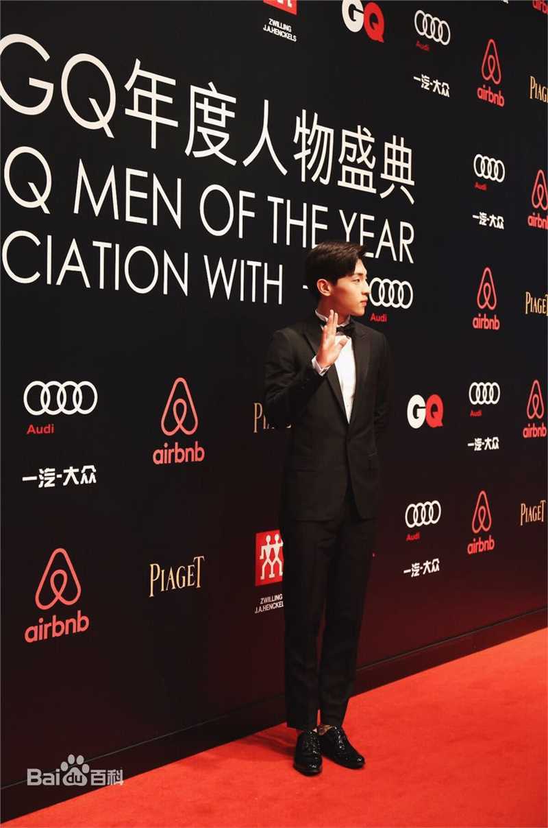 邓伦(Allen)GQ年度人物生活照相册