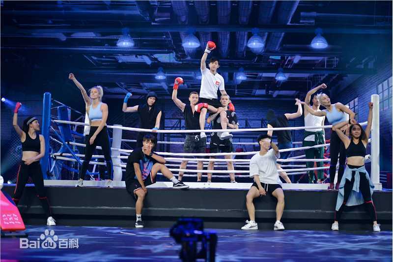 邓伦(Allen)跨界歌王生活照相册