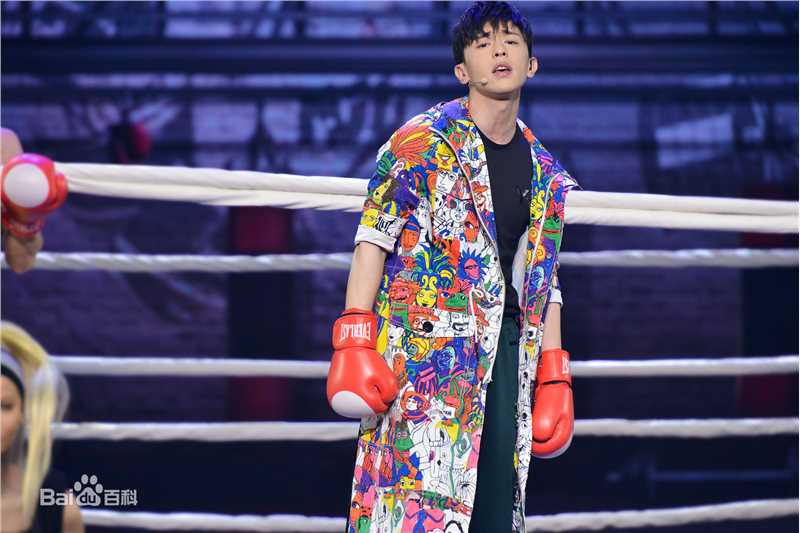 邓伦(Allen)跨界歌王生活照相册